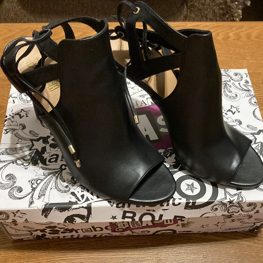 Brash Women’s Tie Back Heeled Open Toe Booties (size 8.5)